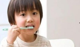 宝宝刷牙视频,轻松掌握口腔护理小技巧