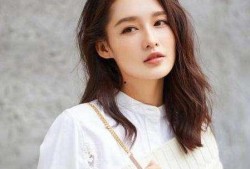 娱乐吃瓜君李沁是谁,娱乐圈的清新“吃瓜”女神