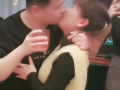 男生女生亲嘴视频,揭秘男生女生亲嘴视频背后的甜蜜故事